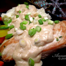 Chicken in a Light Cream Sauce