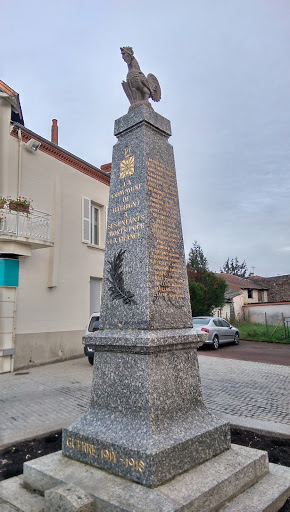 Memorial de la 1ere guerre - Balbigny