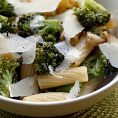 Pasta with Roasted Broccoli with Garlic and Oil