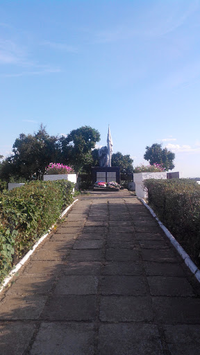 Памятник Солдату