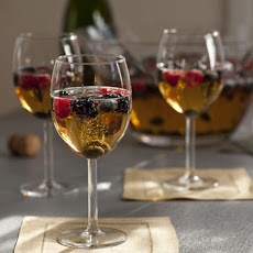 Sparkling Wine Sangria (Sangria de Cava)