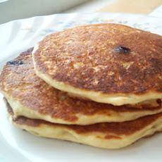 Oatmeal and Wheat Flour Blueberry Pancakes