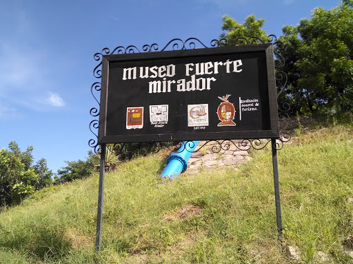 Placa Museo Fuerte Mirador