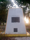 Tugu Monument Jalan amurang Kotamobagu