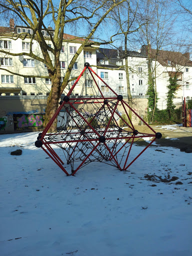 Dortmund Klettergerüst Spielplatz Saarbrücker Straße