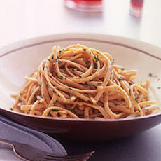 Whole-Wheat Pasta with Garlic and Olive Oil