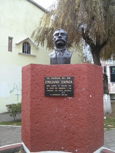 Busto A Emiliano Zapata