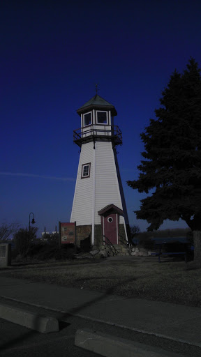 Mariner Memorial Lighthouse 