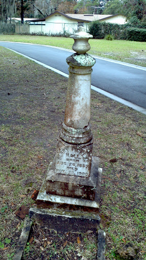 Old Lighthouse Grave Marker 1900