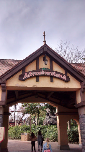 Disneyland Entrée D'Adventureland