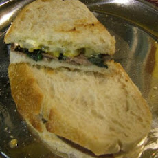 Roast Beef, Tomato, and Cheddar Sandwich