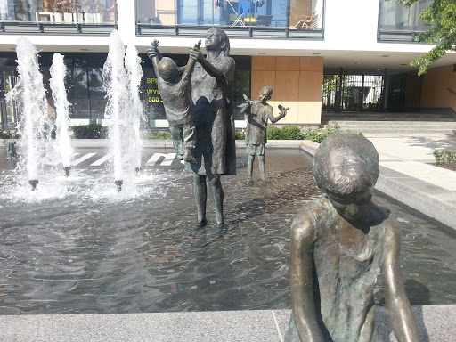 Fountain with Sculptures
