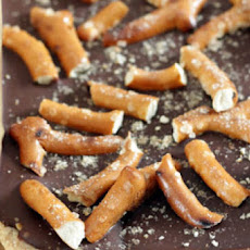 Chocolate Peanut Butter Pretzel Bars