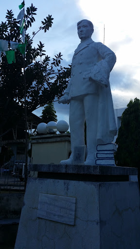Rizal sa Munisipyo