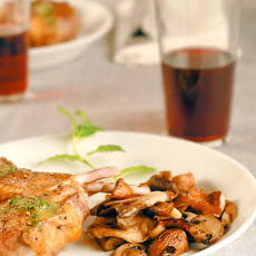 Lamb Chops with Mint Sauce and Mushrooms