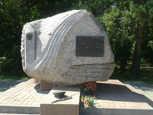 Памятник воинам 2-ой погранзаставы