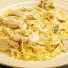 Chicken Alfredo with Fettuccini Noodles