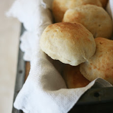 Galletas de Suero (Buttermilk Biscuits)
