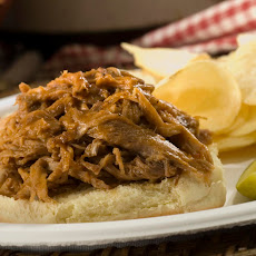 Slow-cooked Pulled Pork