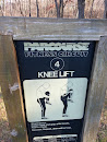 Fitness Trail Station 4 - Knee Lift