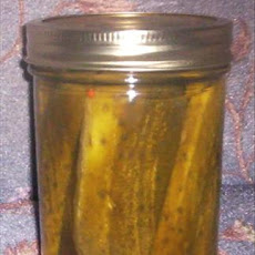 Aunt Agnes' Garlic Dill Pickles