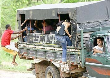 [TRANSPORTE-ESCOLAR[1].jpg]