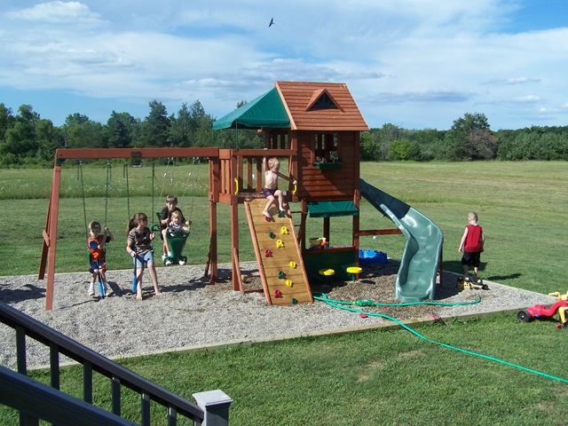 [swingset[4].jpg]
