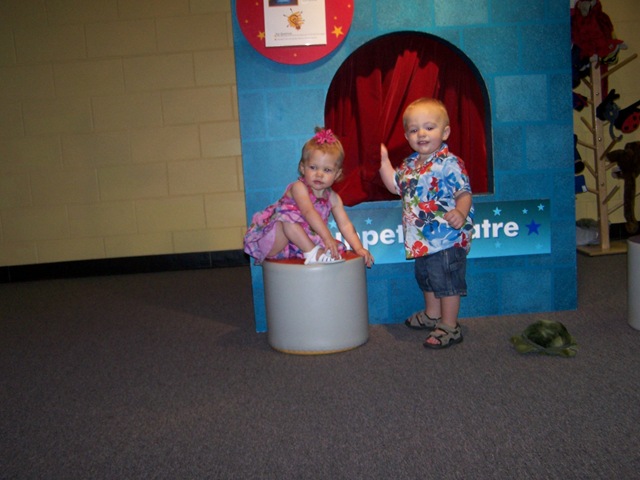 [puppetshow[3].jpg]