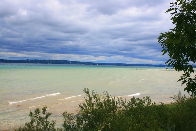 [beach2[8].jpg]