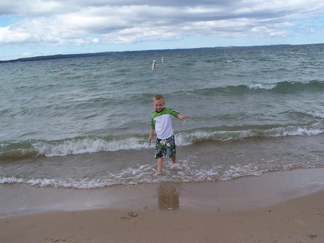[braedenbeach[6].jpg]