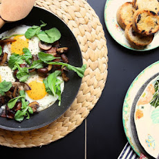 Mushroom and Bacon Breakfast Skillet
