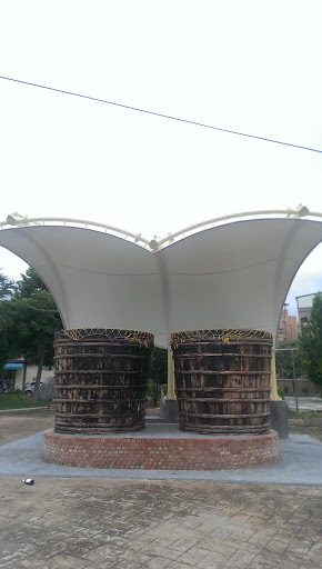 巨型木桶