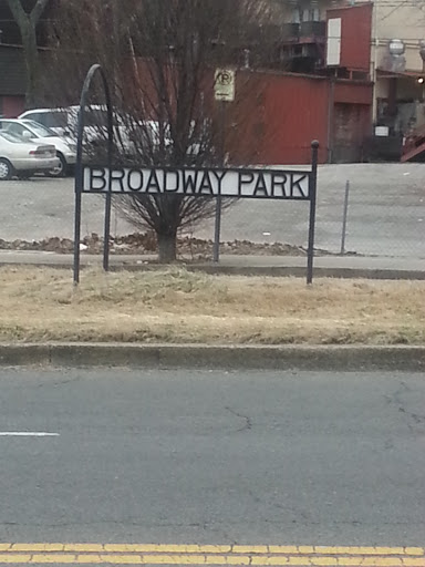 Broad Way Park