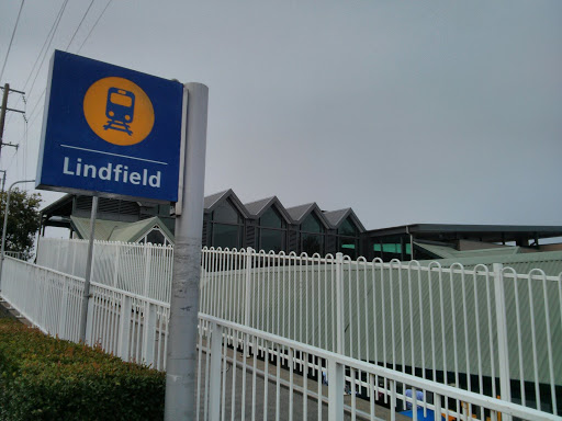 Lindfield Train Station 