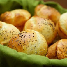 Poppy Seed Dinner Rolls