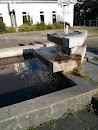 Brunnen Vor Kirche