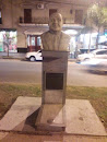 Estatua De Otto Schneider