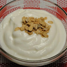 Make Your Own Single-Serve Vanilla Yogurt