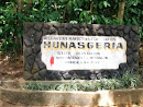 Entrance to Hunnasgiriya Mountain