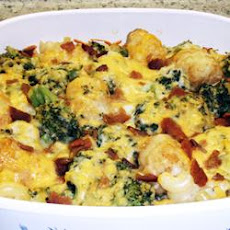 Broccoli Mac and Cheese with Bacon and Potato Nugget Topping