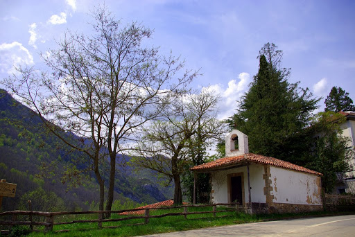 Ermita De Campo De Caso