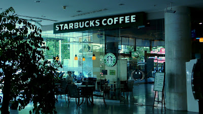 http://lh4.ggpht.com/DigitaLuxury/SHY1bJE9obI/AAAAAAAAA5s/yTvD4VtPcfw/s400/L1000183.JPG