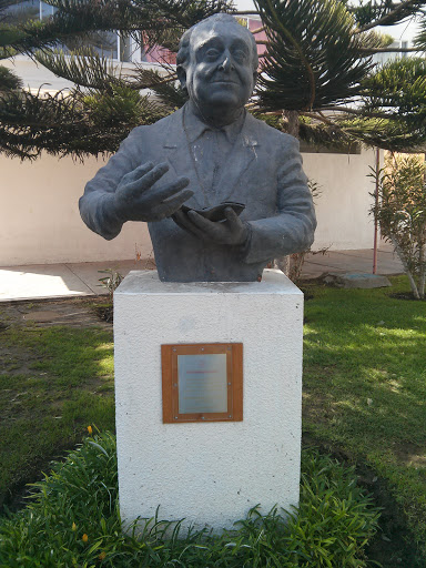 Busto Andrés Sabella Gálvez