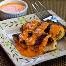 Grilled Garlic Chicken with Roasted Red Pepper Aioli Sauce
