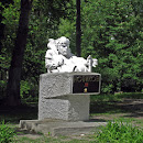 Памятник В.А.Новикову