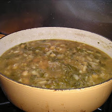 Portuguese Spinach & Chickpea Soup (Sopa De Grao)