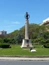 Monumento a la Virgen de la Cinta