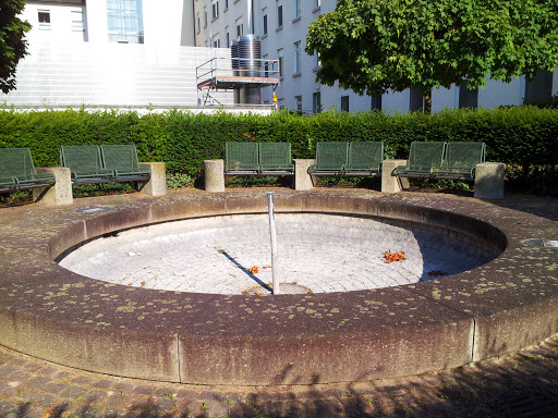 Fountain with Chairs 