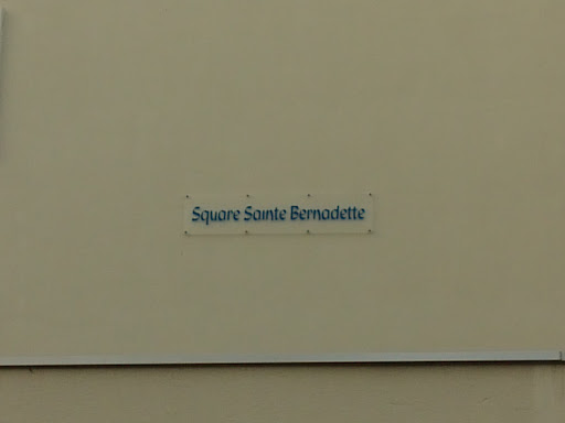 Square Sainte Bernadette