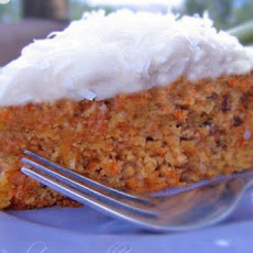 Lovely and classic gluten-free carrot cake